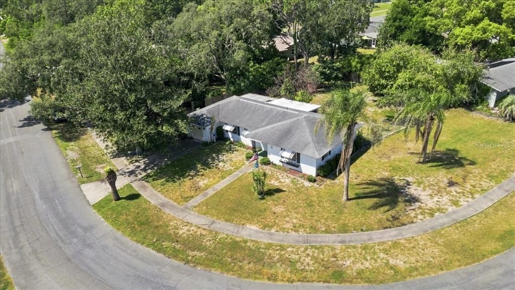 For Sale: $234,900 (2 beds, 1 baths, 1340 Square Feet)
