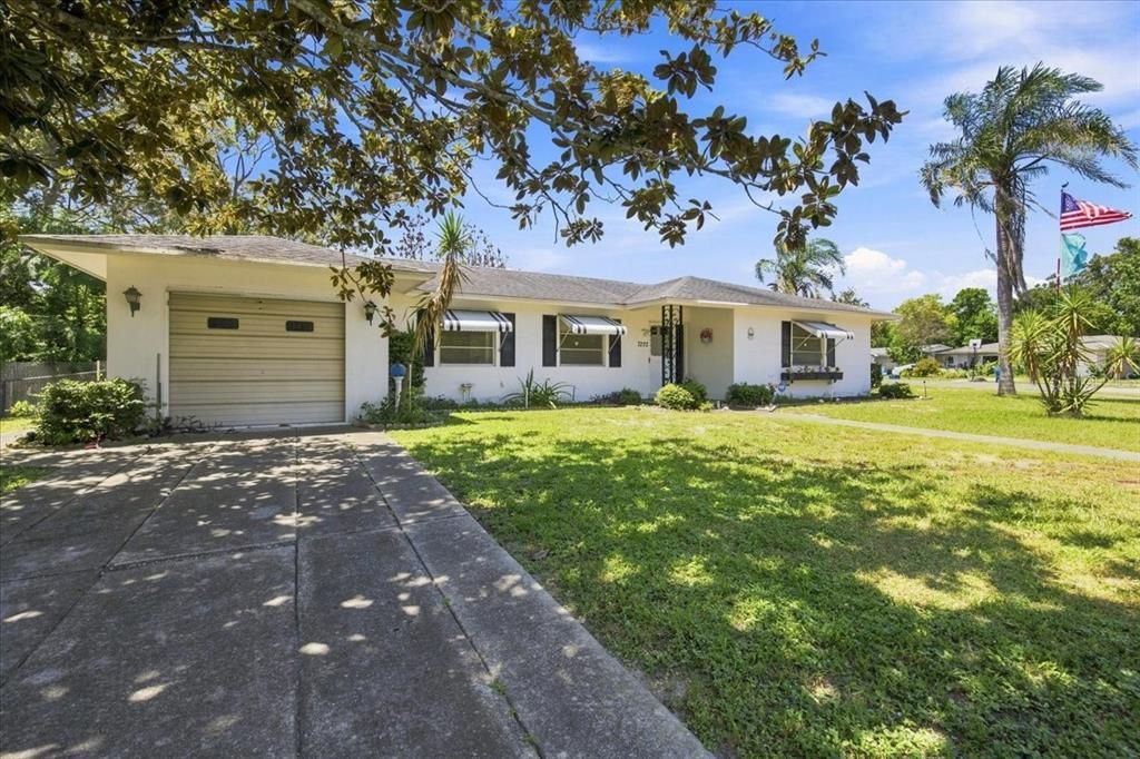 For Sale: $234,900 (2 beds, 1 baths, 1340 Square Feet)