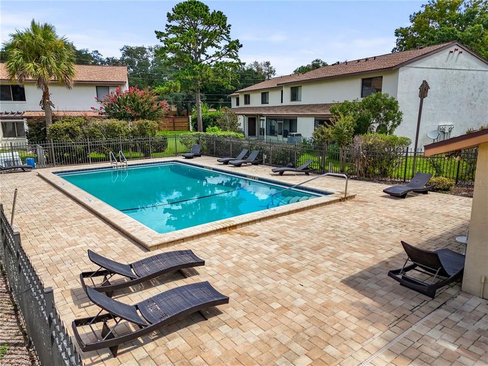 For Sale: $134,900 (2 beds, 2 baths, 1088 Square Feet)