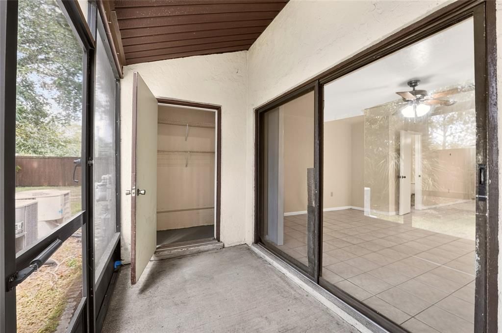 For Sale: $134,900 (2 beds, 2 baths, 1088 Square Feet)