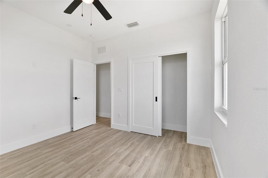 На продажу: $499,000 (4 спален, 3 ванн, 1665 Квадратных фут)