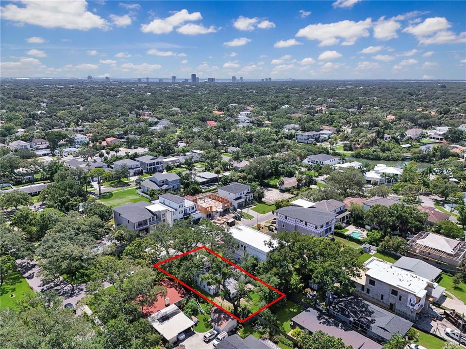 En Venta: $749,990 (0.22 acres)