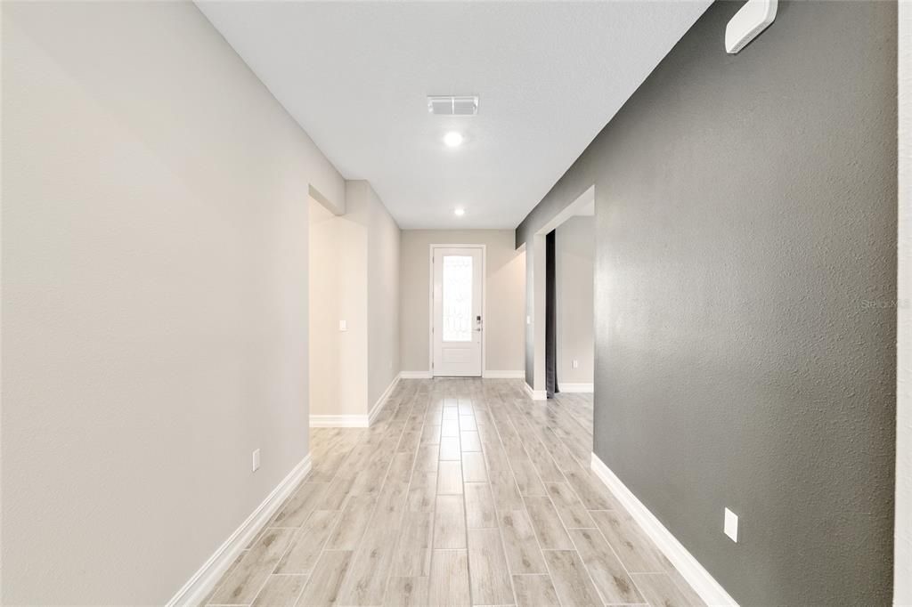 For Rent: $3,000 (3 beds, 3 baths, 2459 Square Feet)