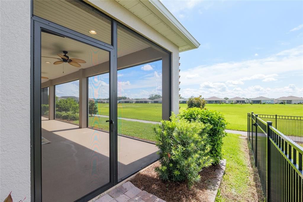 For Rent: $3,000 (3 beds, 3 baths, 2459 Square Feet)