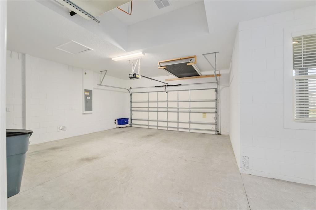 For Rent: $3,000 (3 beds, 3 baths, 2459 Square Feet)