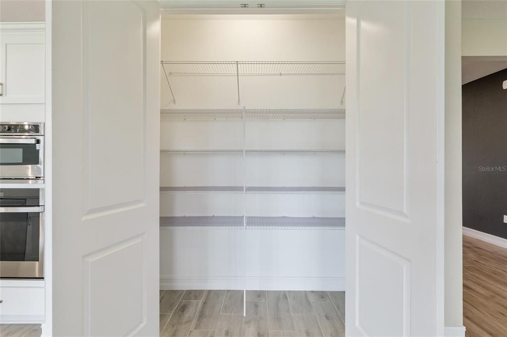 For Rent: $3,000 (3 beds, 3 baths, 2459 Square Feet)