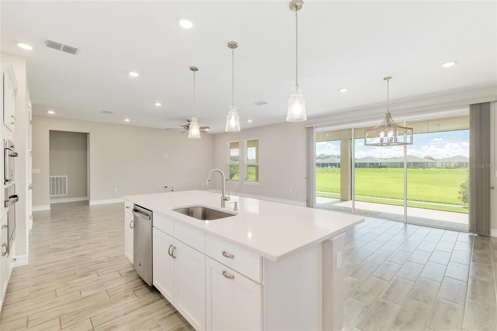 For Rent: $3,000 (3 beds, 3 baths, 2459 Square Feet)