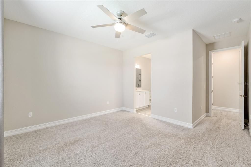 For Rent: $3,000 (3 beds, 3 baths, 2459 Square Feet)