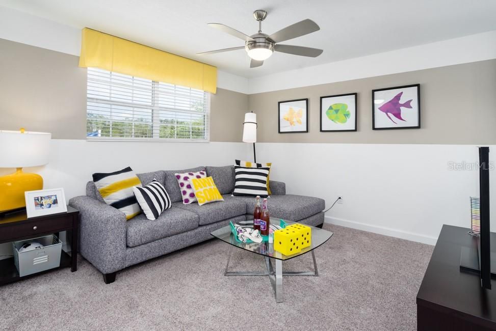 Active With Contract: $515,340 (6 beds, 3 baths, 2643 Square Feet)