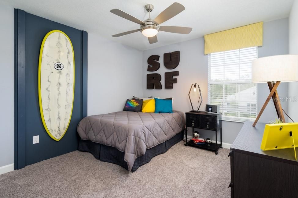 Active With Contract: $515,340 (6 beds, 3 baths, 2643 Square Feet)