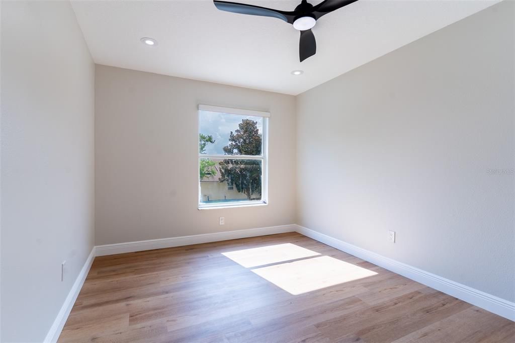 For Sale: $500,000 (4 beds, 3 baths, 2321 Square Feet)