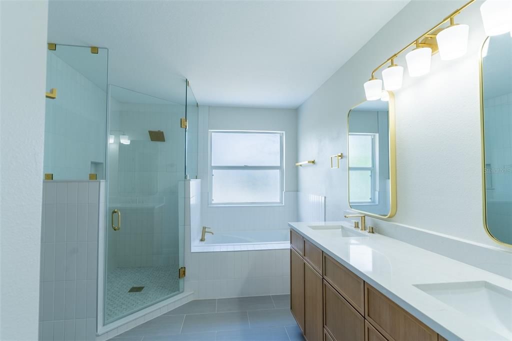 For Sale: $500,000 (4 beds, 3 baths, 2321 Square Feet)