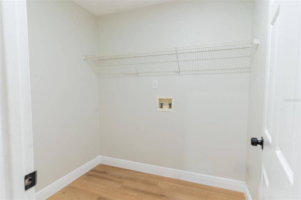 For Sale: $500,000 (4 beds, 3 baths, 2321 Square Feet)