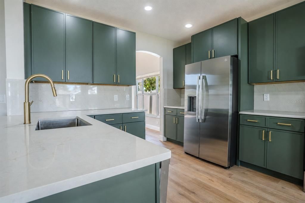 For Sale: $500,000 (4 beds, 3 baths, 2321 Square Feet)