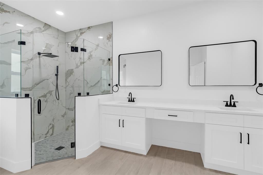 For Sale: $397,999 (4 beds, 2 baths, 2125 Square Feet)
