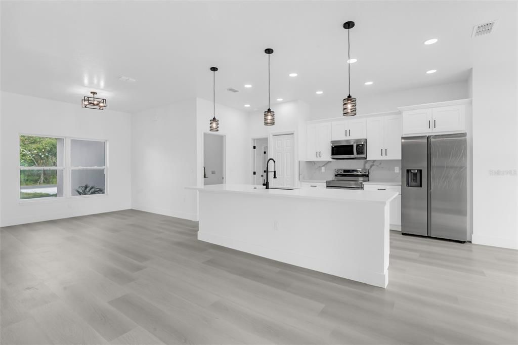 For Sale: $397,999 (4 beds, 2 baths, 2125 Square Feet)