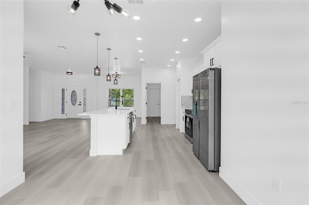 For Sale: $397,999 (4 beds, 2 baths, 2125 Square Feet)
