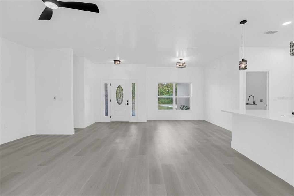 For Sale: $397,999 (4 beds, 2 baths, 2125 Square Feet)