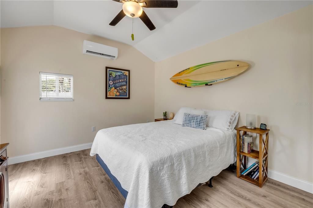 En Venta: $649,000 (3 camas, 2 baños, 1214 Pies cuadrados)