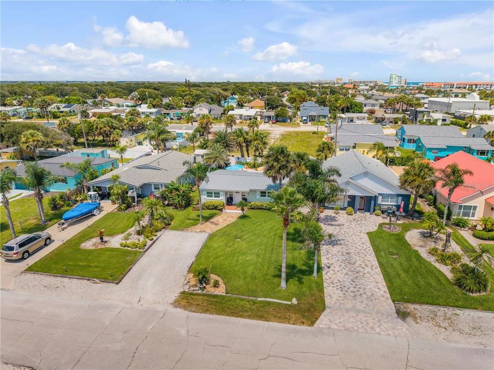 En Venta: $649,000 (3 camas, 2 baños, 1214 Pies cuadrados)