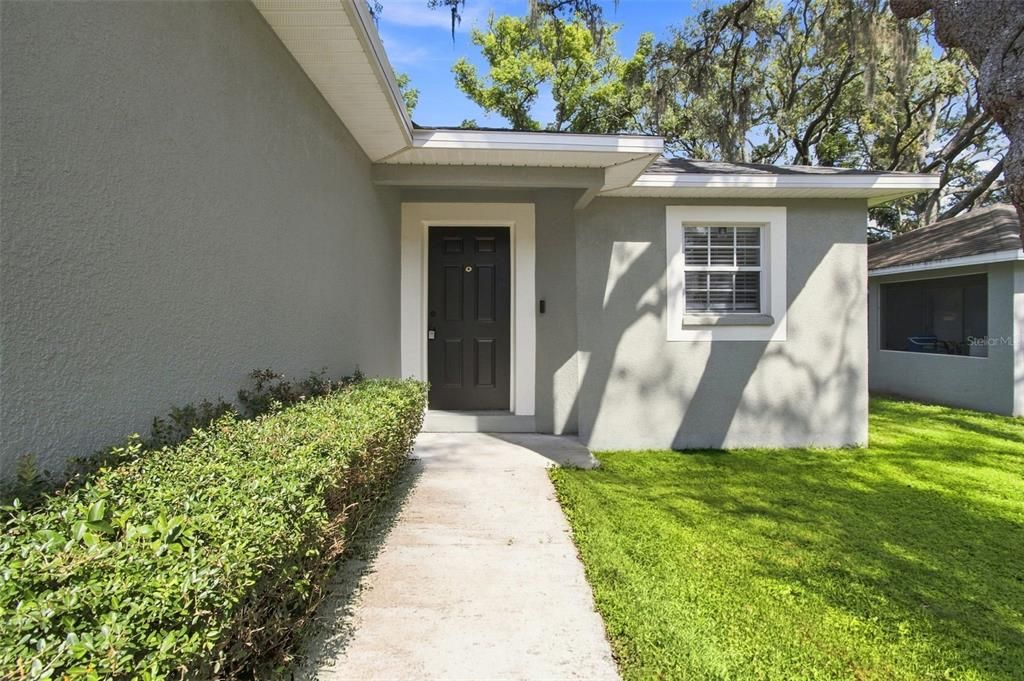 For Sale: $409,000 (3 beds, 2 baths, 1307 Square Feet)