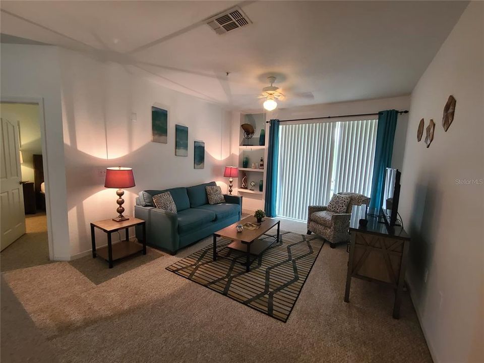 En Venta: $240,000 (3 camas, 2 baños, 1249 Pies cuadrados)