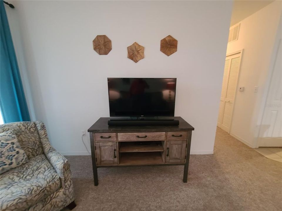 En Venta: $240,000 (3 camas, 2 baños, 1249 Pies cuadrados)