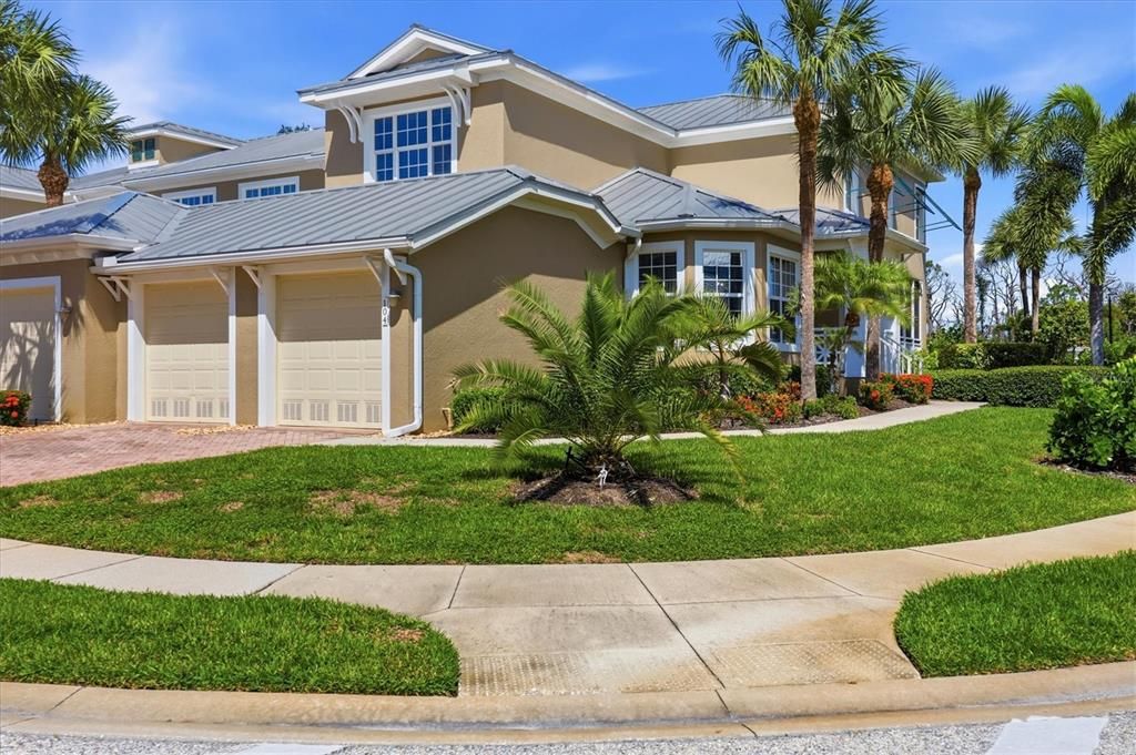 For Sale: $399,000 (4 beds, 3 baths, 2628 Square Feet)