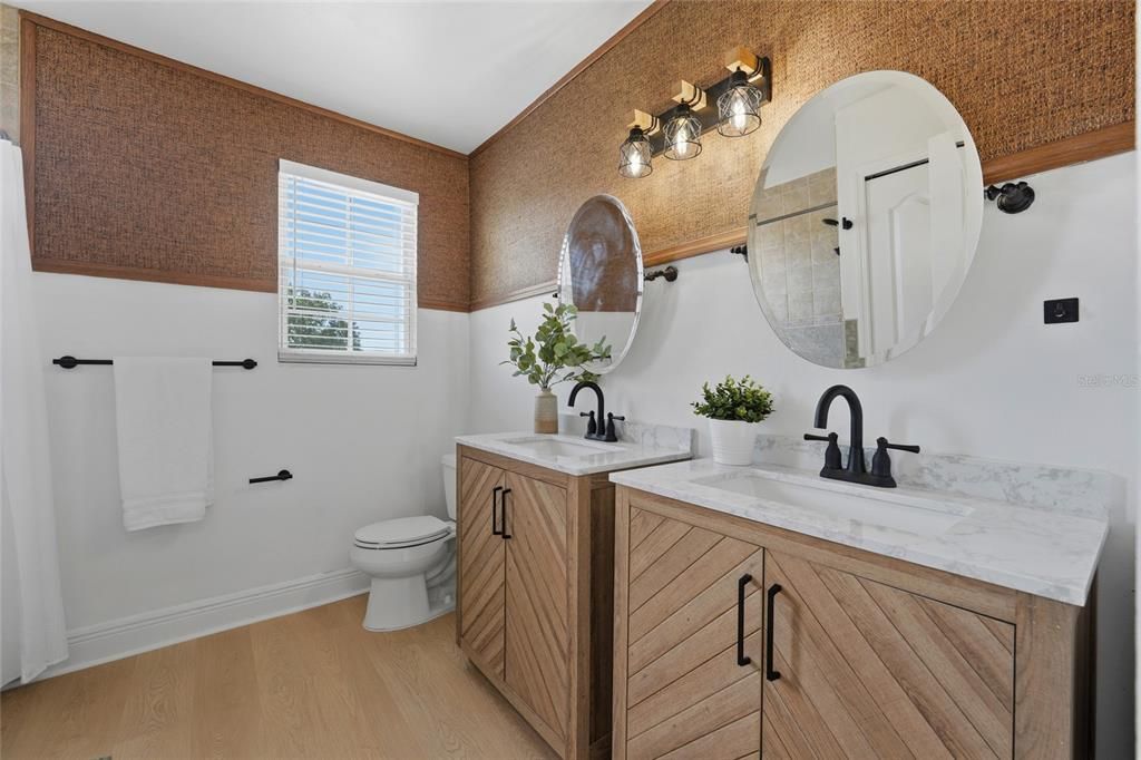 For Sale: $415,000 (3 beds, 2 baths, 1705 Square Feet)