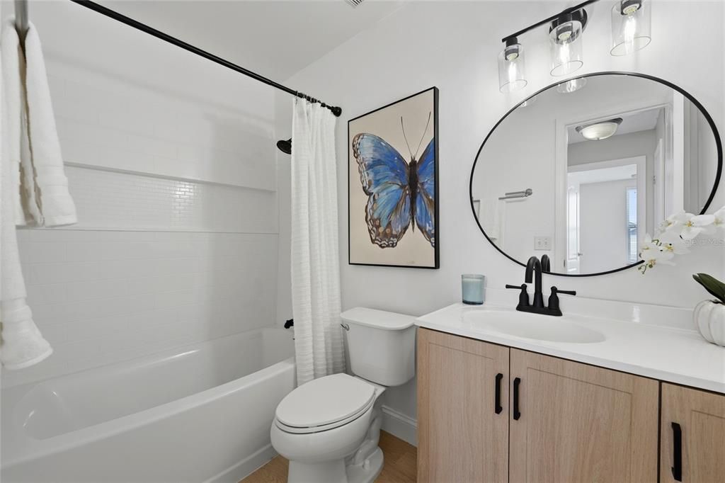 For Sale: $415,000 (3 beds, 2 baths, 1705 Square Feet)