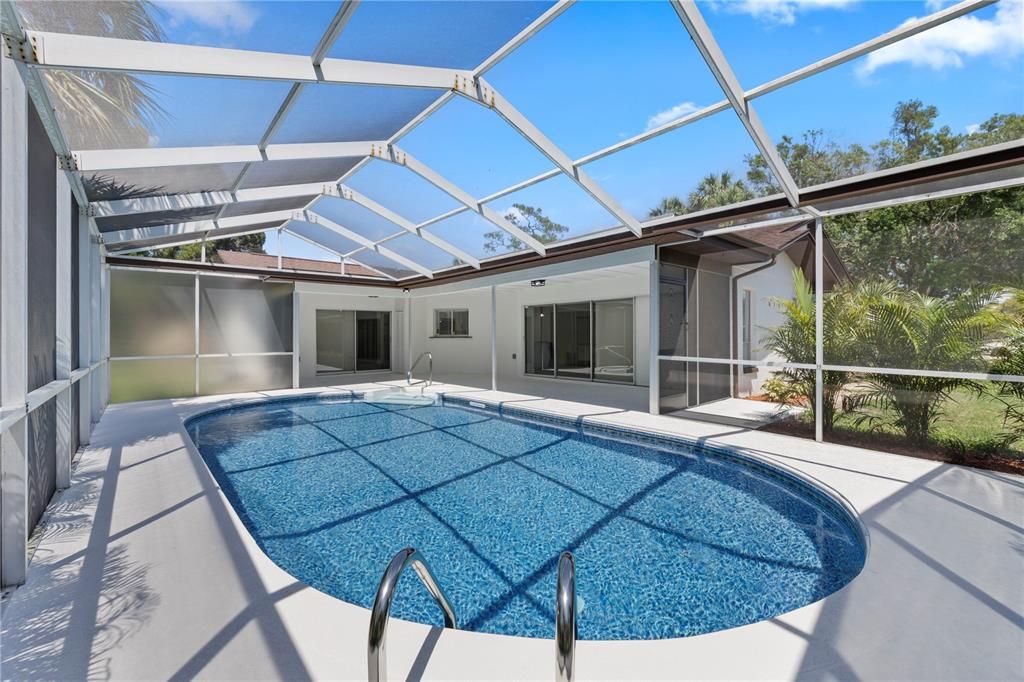 En Venta: $489,999 (3 camas, 2 baños, 2406 Pies cuadrados)