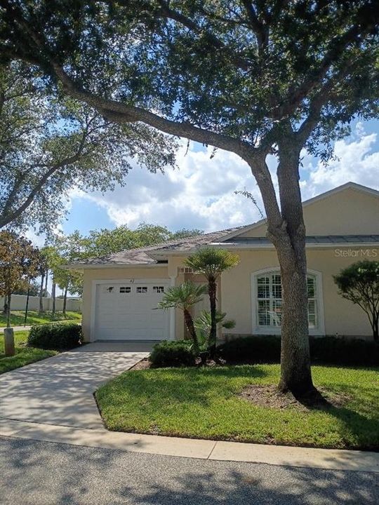 For Sale: $254,900 (2 beds, 2 baths, 1143 Square Feet)