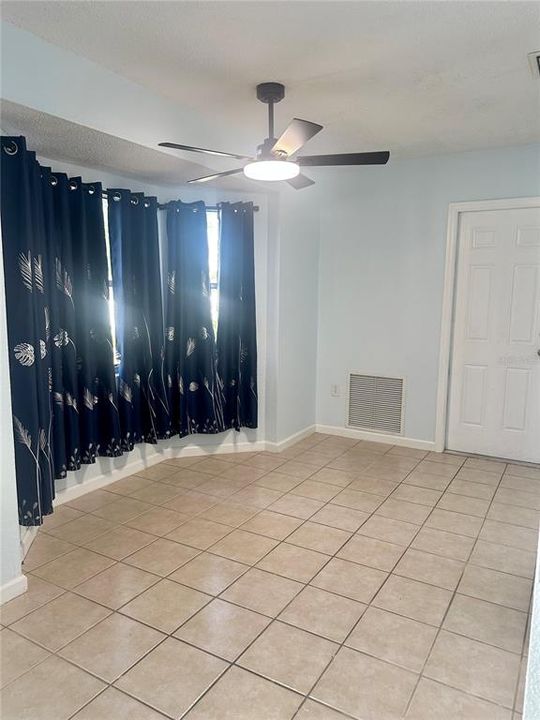 For Sale: $345,678 (3 beds, 2 baths, 1272 Square Feet)