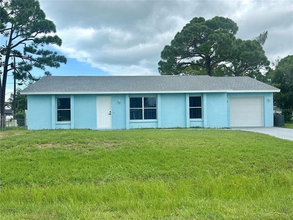 For Sale: $345,678 (3 beds, 2 baths, 1272 Square Feet)