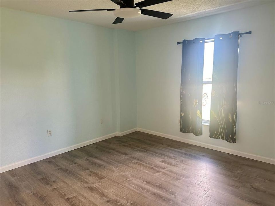 For Sale: $345,678 (3 beds, 2 baths, 1272 Square Feet)