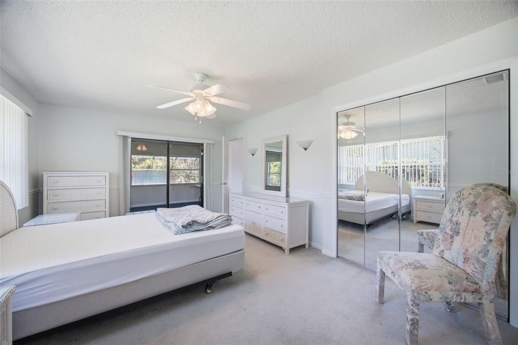 Active With Contract: $450,000 (3 beds, 2 baths, 2338 Square Feet)