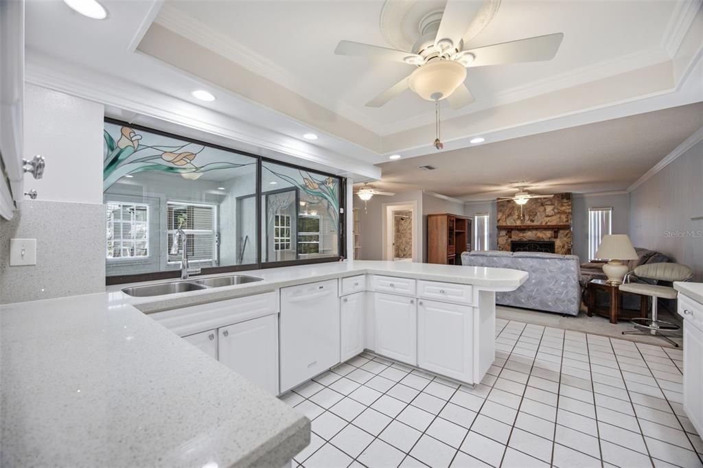 Active With Contract: $450,000 (3 beds, 2 baths, 2338 Square Feet)