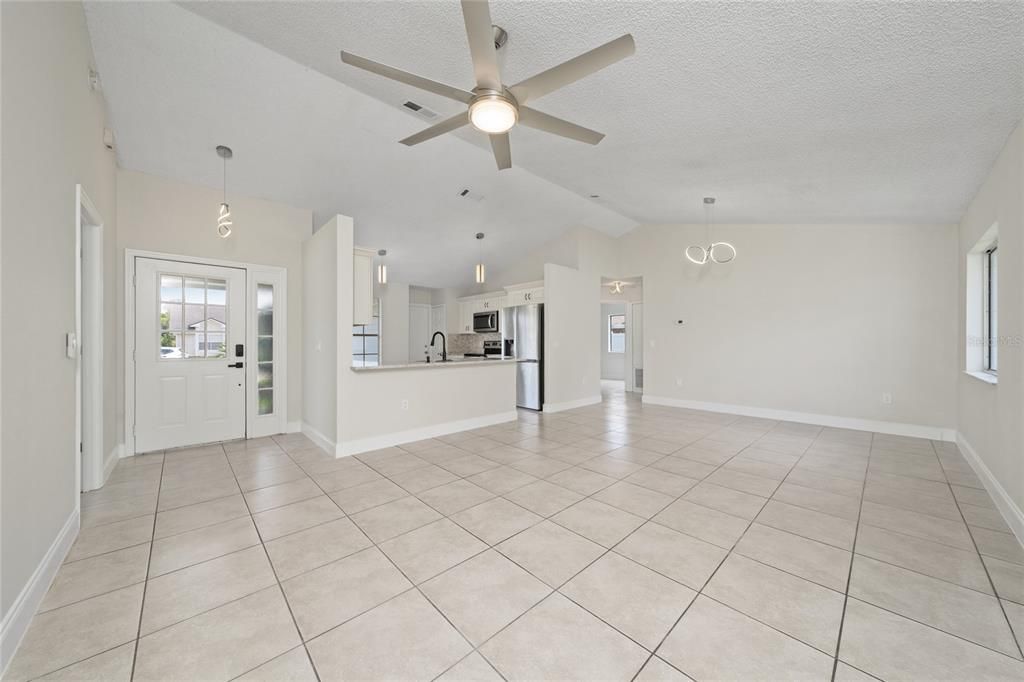 For Sale: $380,000 (3 beds, 2 baths, 1329 Square Feet)
