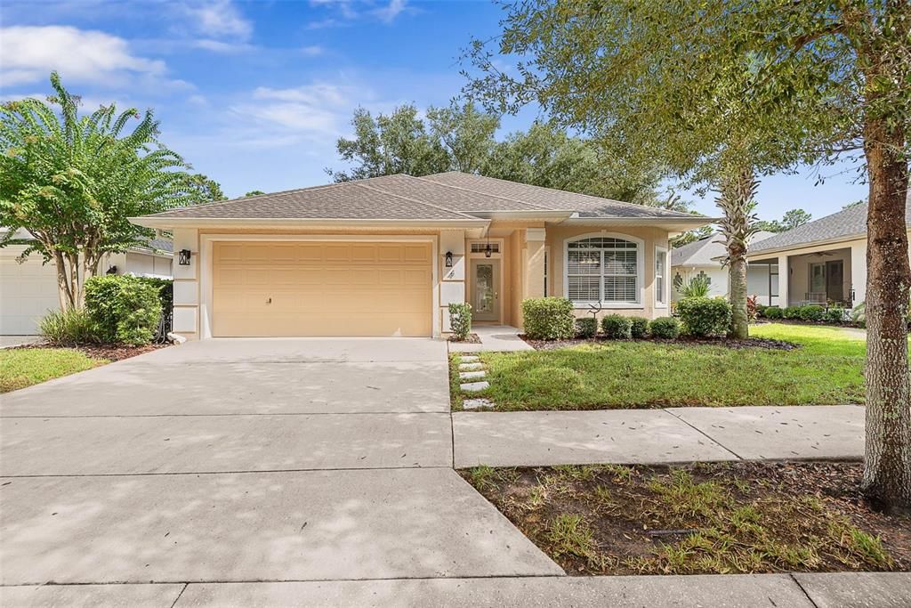 For Sale: $370,000 (2 beds, 2 baths, 1637 Square Feet)