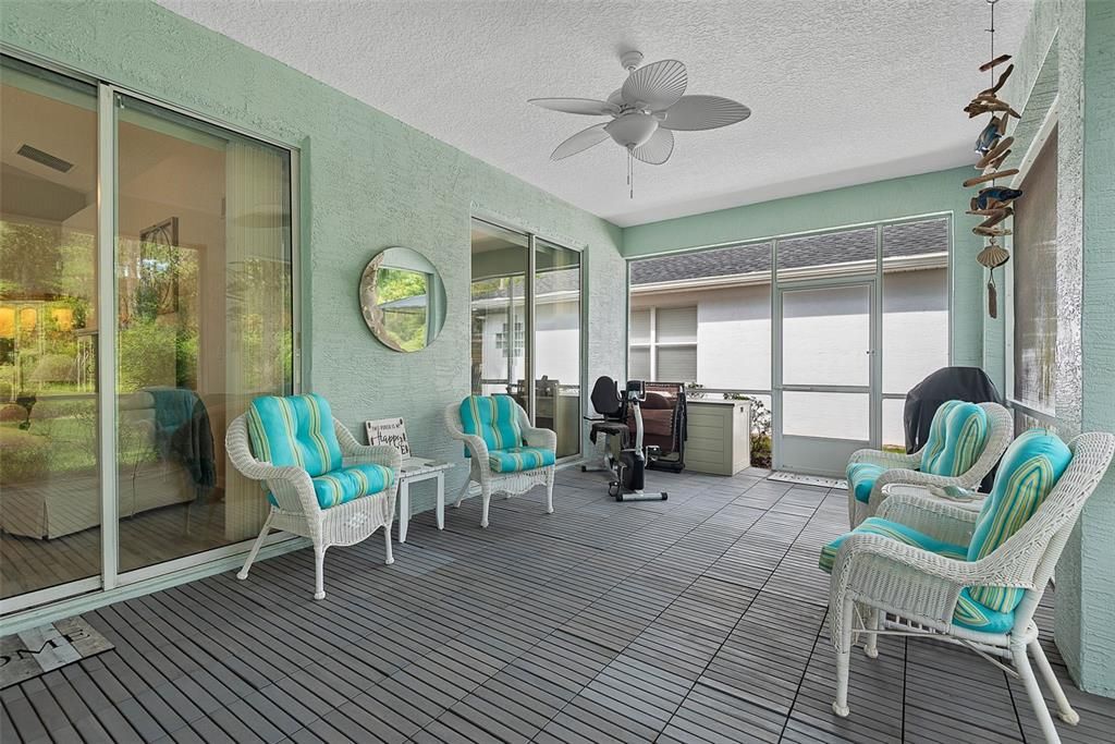 For Sale: $370,000 (2 beds, 2 baths, 1637 Square Feet)