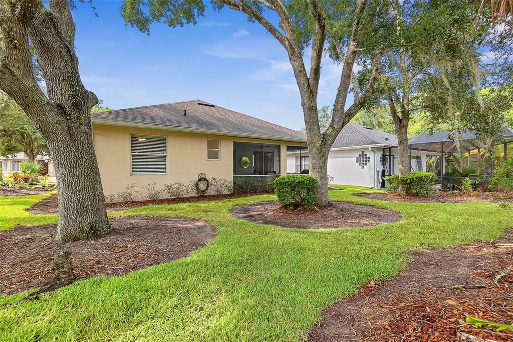For Sale: $370,000 (2 beds, 2 baths, 1637 Square Feet)