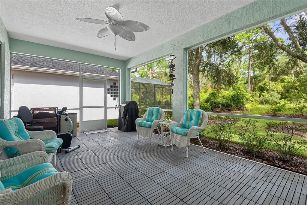 For Sale: $370,000 (2 beds, 2 baths, 1637 Square Feet)