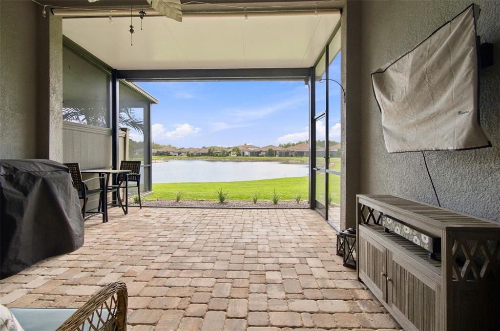 En Venta: $524,900 (3 camas, 2 baños, 2271 Pies cuadrados)