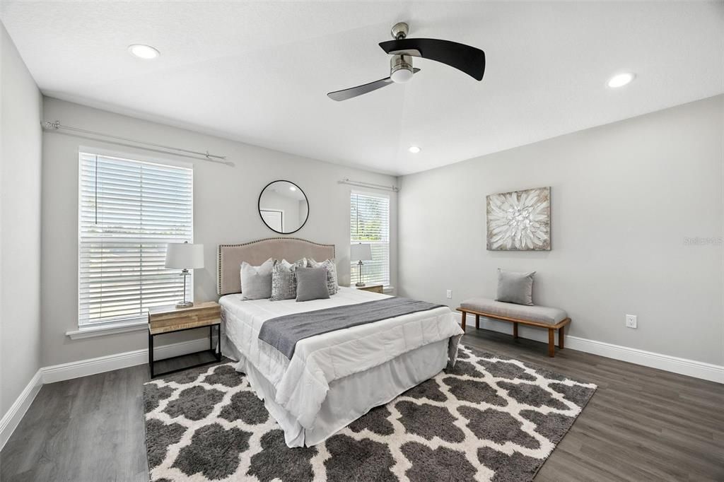 For Sale: $560,000 (3 beds, 2 baths, 1821 Square Feet)