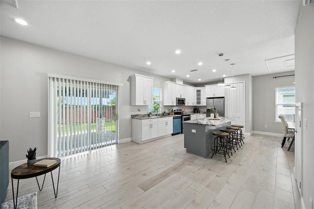 For Sale: $560,000 (3 beds, 2 baths, 1821 Square Feet)