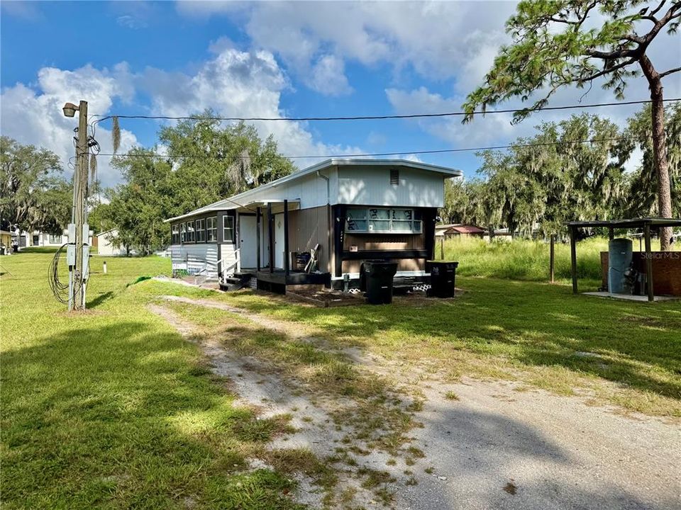 For Sale: $234,000 (8 beds, 4 baths, 720 Square Feet)