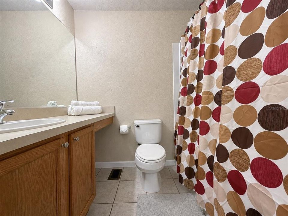 For Sale: $199,990 (2 beds, 2 baths, 1134 Square Feet)