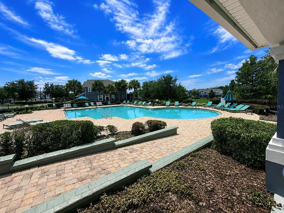 For Sale: $199,990 (2 beds, 2 baths, 1134 Square Feet)