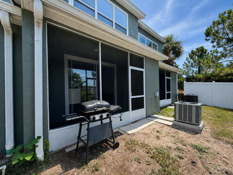 For Sale: $199,990 (2 beds, 2 baths, 1134 Square Feet)