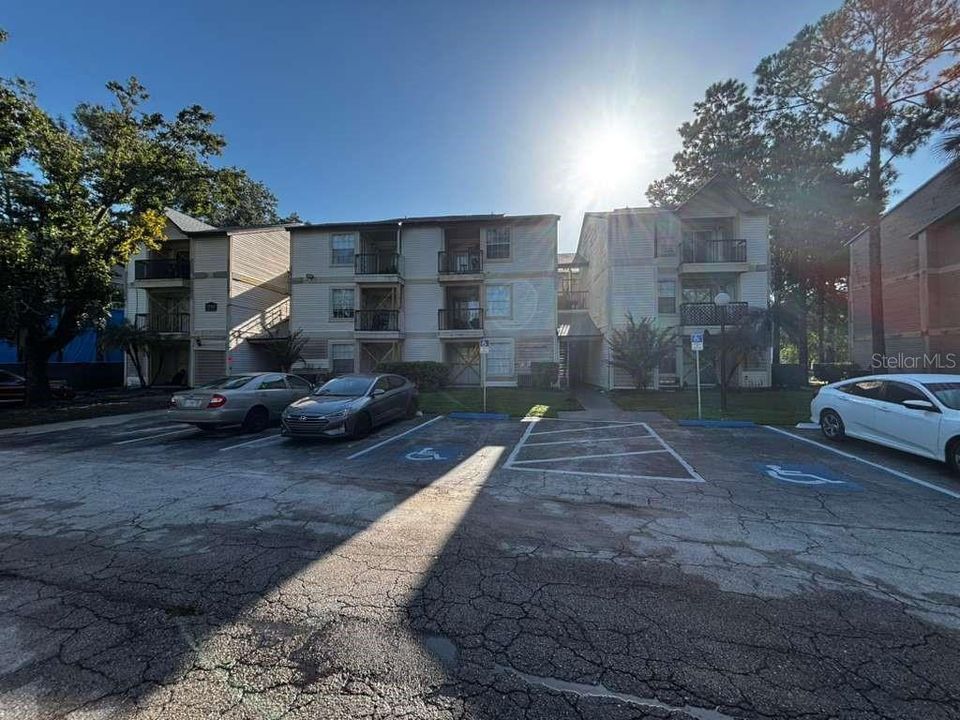 En Venta: $130,000 (2 camas, 2 baños, 864 Pies cuadrados)